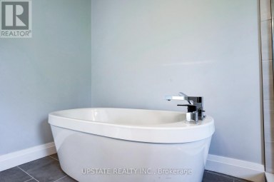 2694 BOBOLINK LANE London South (South U) Ontario photo 22