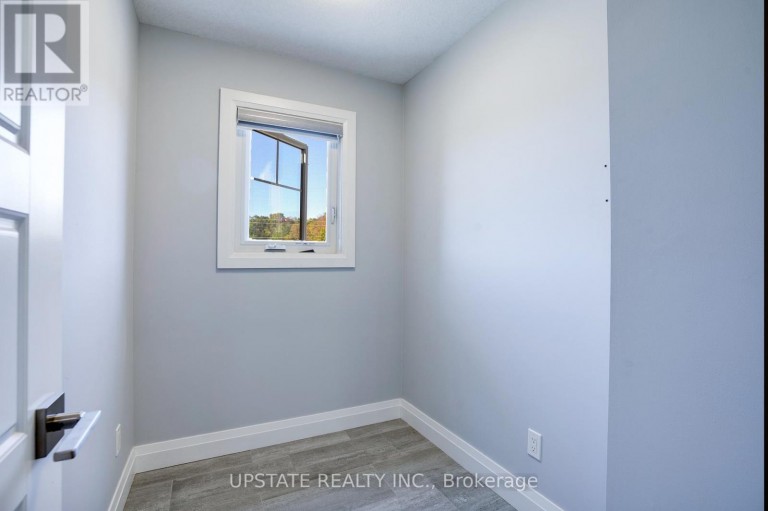 2694 BOBOLINK LANE, London South (South U), Ontario, N6M0J9