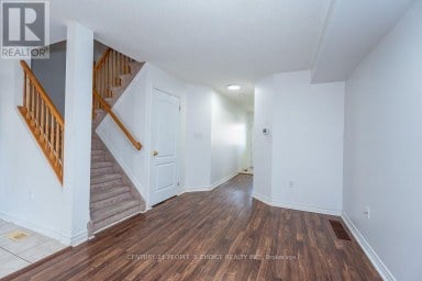 129 SYDENHAM WELLS SQUARE Barrie (Georgian Drive) Ontario photo 10