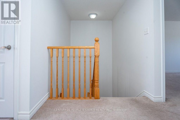 129 SYDENHAM WELLS SQUARE, Barrie (Georgian Drive), Ontario, L4M6T3