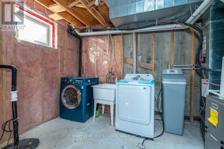 129 SYDENHAM WELLS SQUARE, Barrie (Georgian Drive), Ontario, L4M6T3