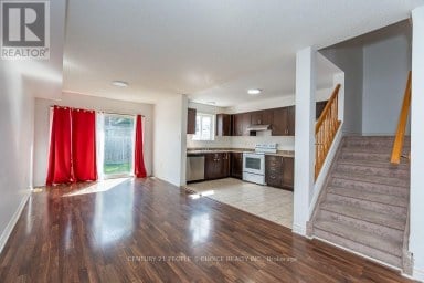 129 SYDENHAM WELLS SQUARE Barrie (Georgian Drive) Ontario photo 9