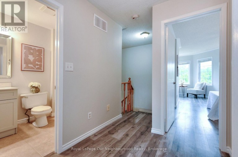 38 WILKINS CRESCENT, Clarington (Courtice), Ontario, L1E3B8