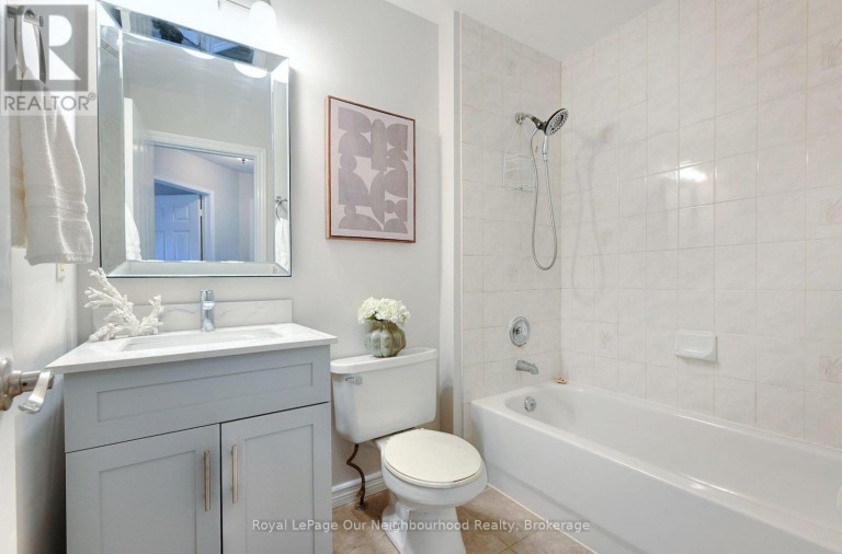 38 WILKINS CRESCENT, Clarington (Courtice), Ontario, L1E3B8