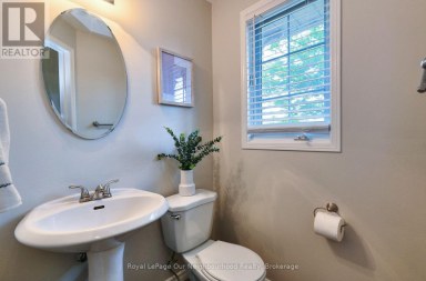 38 WILKINS CRESCENT Clarington (Courtice) Ontario photo 7