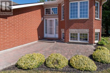 30 CHARLES STREET Penetanguishene Ontario photo 13