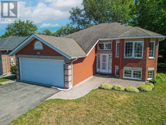 30 CHARLES STREET Penetanguishene Ontario photo 2