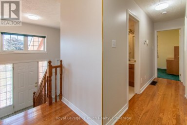30 CHARLES STREET Penetanguishene Ontario photo 21