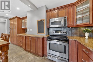 704 - 15 ELIZABETH STREET N Mississauga (Port Credit) Ontario photo 14