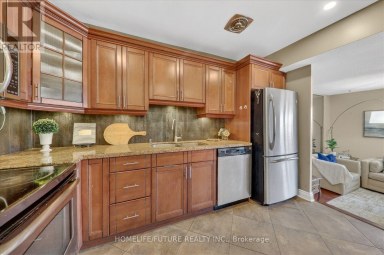 704 - 15 ELIZABETH STREET N Mississauga (Port Credit) Ontario photo 15