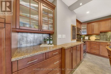 704 - 15 ELIZABETH STREET N Mississauga (Port Credit) Ontario photo 16