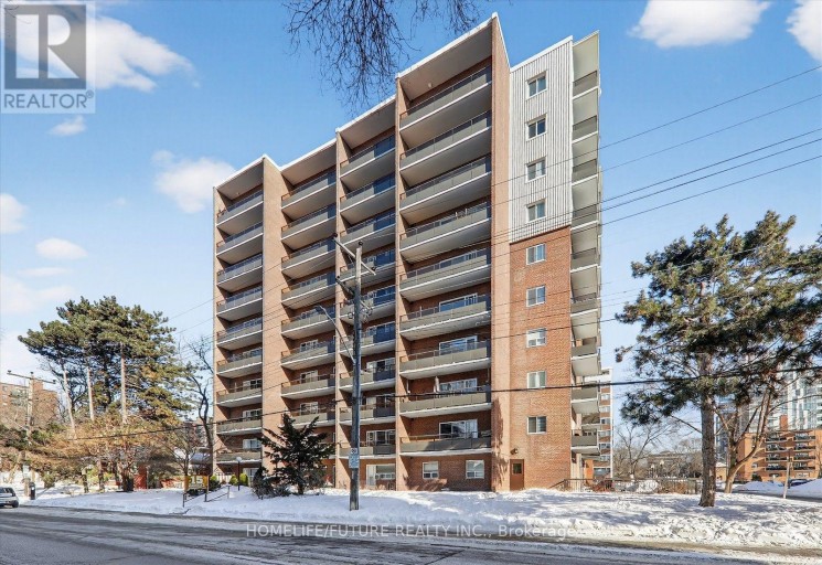 704 - 15 ELIZABETH STREET N, Mississauga (Port Credit), Ontario, L5G2Z3