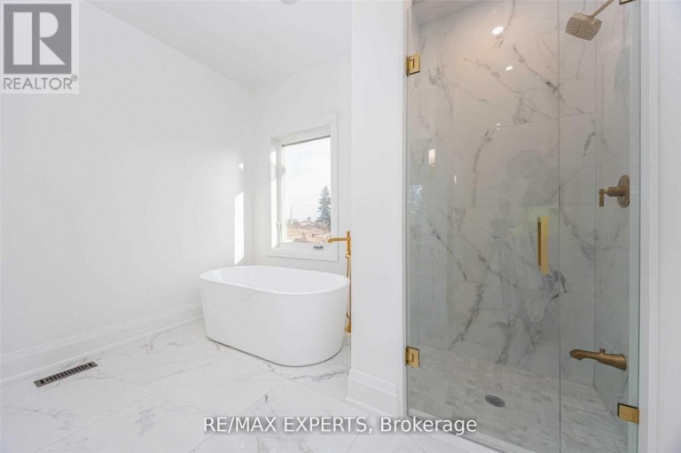 55 MUIR AVENUE, Toronto (Humber Summit), Ontario, M9L1H5
