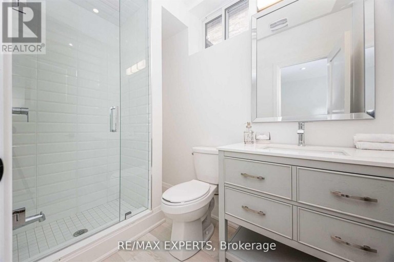 55 MUIR AVENUE, Toronto (Humber Summit), Ontario, M9L1H5