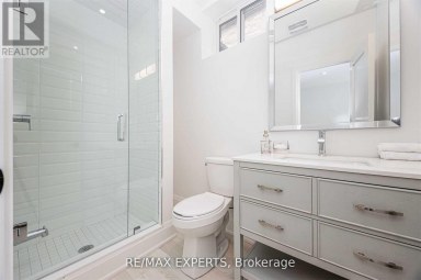 55 MUIR AVENUE Toronto (Humber Summit) Ontario photo 17