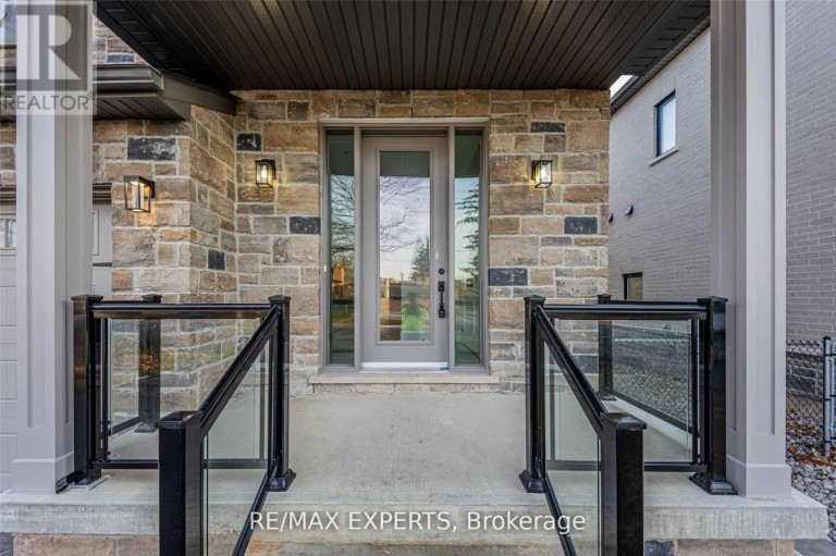 55 MUIR AVENUE, Toronto (Humber Summit), Ontario, M9L1H5