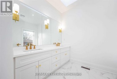 55 MUIR AVENUE Toronto (Humber Summit) Ontario photo 9