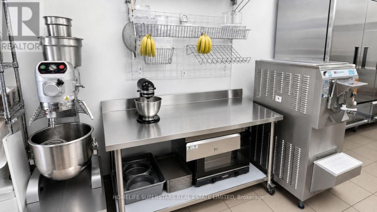 B12 - 301 COL PHILLIPS DRIVE, Shelburne, Ontario, L9V3W1