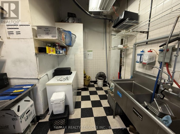 98 DUNLOP STREET E, Barrie (City Centre), Ontario, L4M1A4