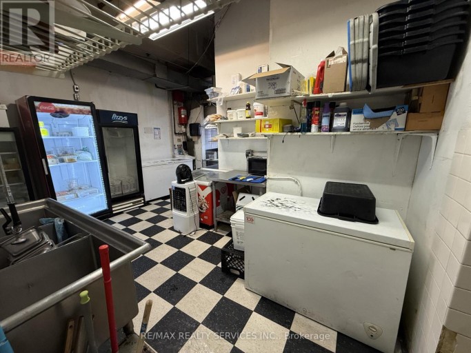 98 DUNLOP STREET E, Barrie (City Centre), Ontario, L4M1A4
