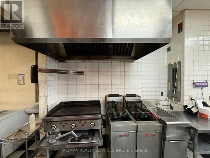 98 DUNLOP STREET E, Barrie (City Centre), Ontario, L4M1A4