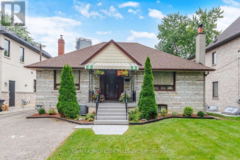 53 WILMAR ROAD, Toronto (Islington-City Centre West), Ontario, M9B3R8