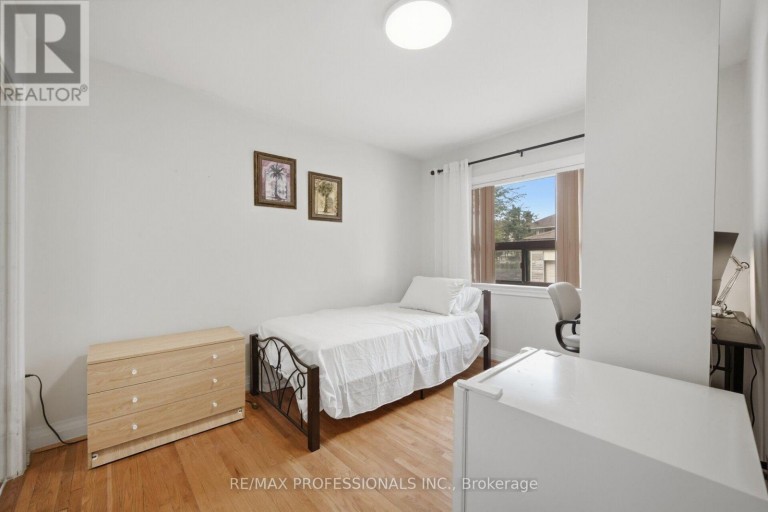 53 WILMAR ROAD, Toronto (Islington-City Centre West), Ontario, M9B3R8