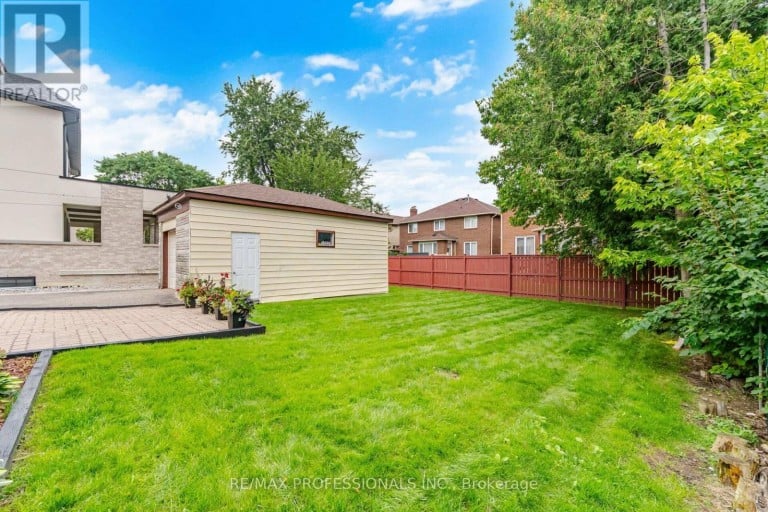 53 WILMAR ROAD, Toronto (Islington-City Centre West), Ontario, M9B3R8
