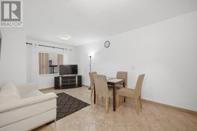 53 WILMAR ROAD Toronto (Islington-City Centre West) Ontario photo 8