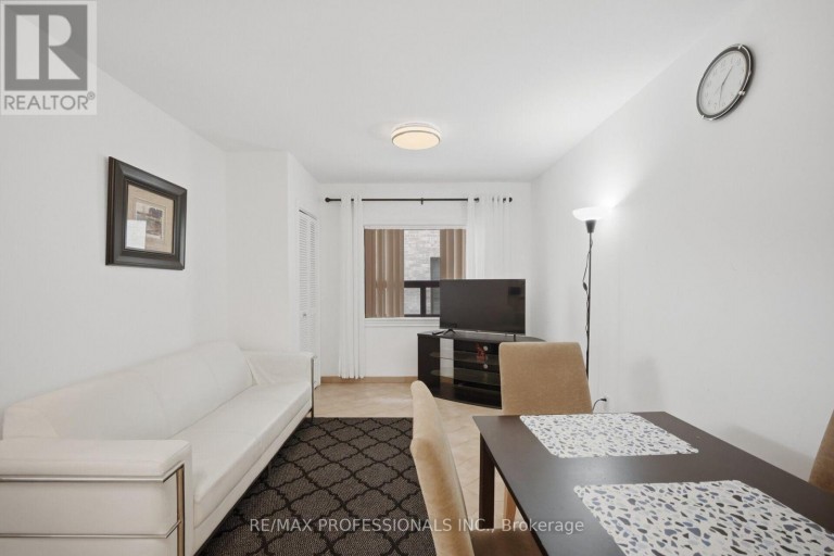 53 WILMAR ROAD, Toronto (Islington-City Centre West), Ontario, M9B3R8