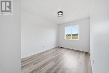 26 NEWSTEAD ROAD Brant (Paris) Ontario photo 29
