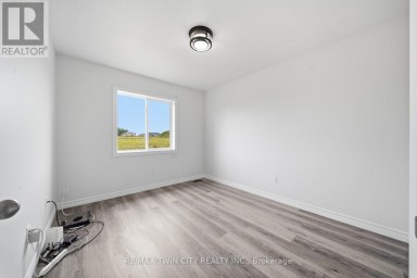 26 NEWSTEAD ROAD Brant (Paris) Ontario photo 30