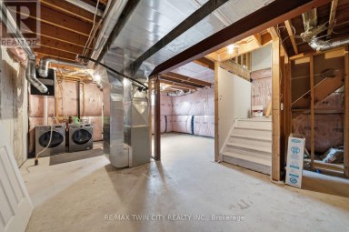 26 NEWSTEAD ROAD Brant (Paris) Ontario photo 32