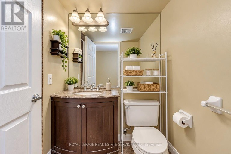 1433 - 3888 DUKE OF YORK BOULEVARD, Mississauga (City Centre), Ontario, L5B4P5