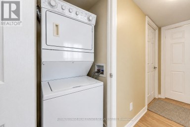 1433 - 3888 DUKE OF YORK BOULEVARD Mississauga (City Centre) Ontario photo 18