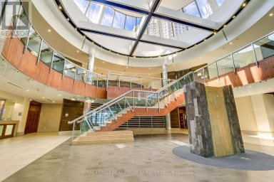 1433 - 3888 DUKE OF YORK BOULEVARD Mississauga (City Centre) Ontario photo 3