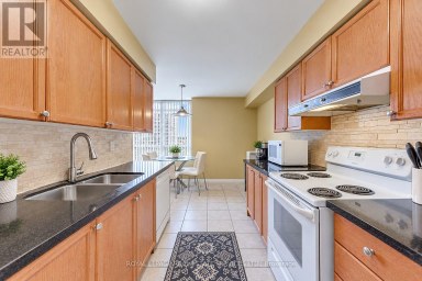 1433 - 3888 DUKE OF YORK BOULEVARD Mississauga (City Centre) Ontario photo 4