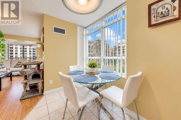 1433 - 3888 DUKE OF YORK BOULEVARD, Mississauga (City Centre), Ontario, L5B4P5