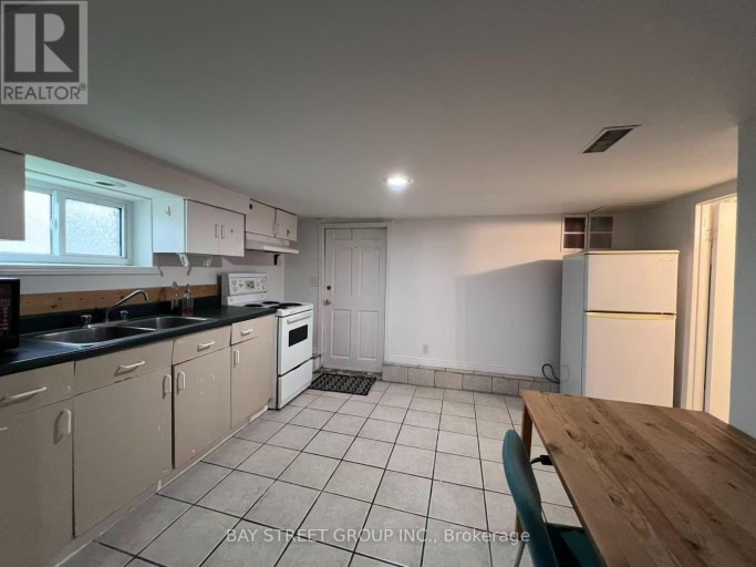 125 BROADWAY AVENUE, Hamilton (Ainslie Wood), Ontario, L8S2W2