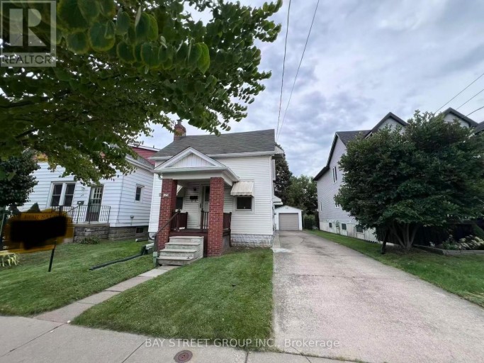 125 BROADWAY AVENUE, Hamilton (Ainslie Wood), Ontario, L8S2W2