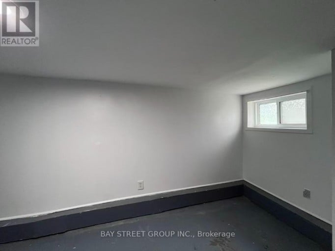 125 BROADWAY AVENUE, Hamilton (Ainslie Wood), Ontario, L8S2W2
