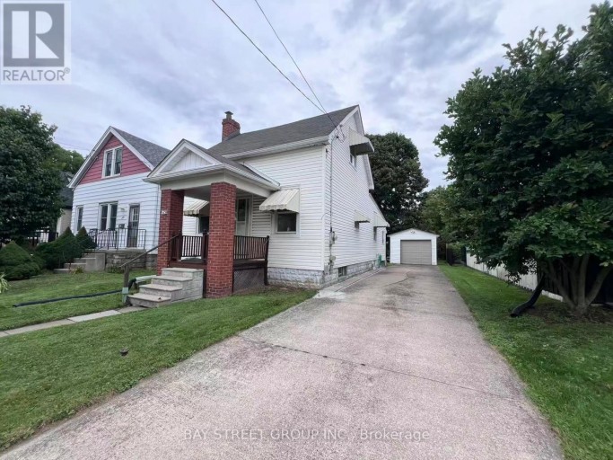 125 BROADWAY AVENUE, Hamilton (Ainslie Wood), Ontario, L8S2W2