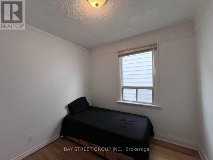 125 BROADWAY AVENUE, Hamilton (Ainslie Wood), Ontario, L8S2W2