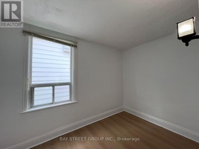 125 BROADWAY AVENUE, Hamilton (Ainslie Wood), Ontario, L8S2W2