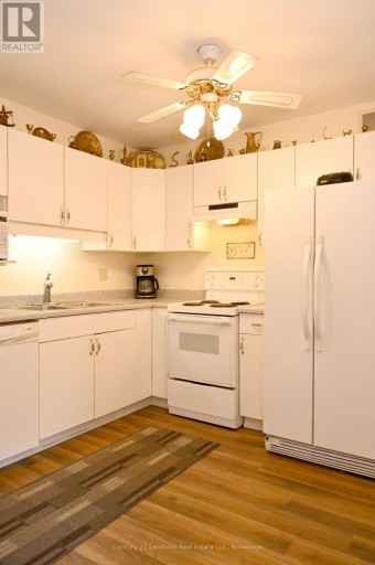 1 REYNOLDS PLACE N, Prince Edward County (Wellington), Ontario, K0K3L0