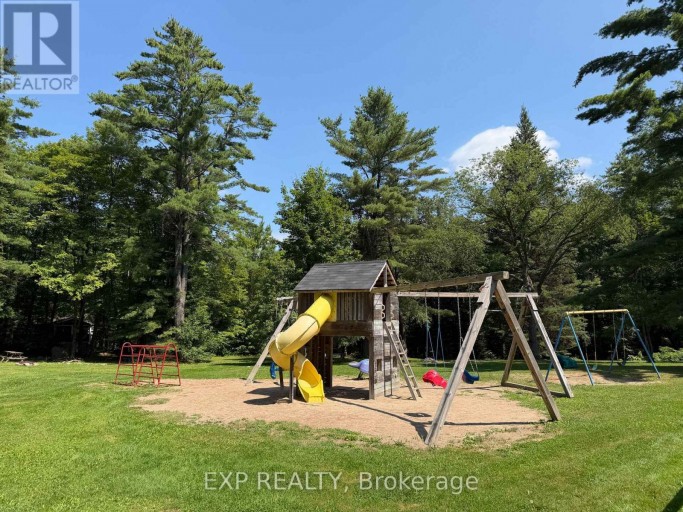 740 POPLAR CRES - 1047 BONNIE LAKE CAMP ROAD, Bracebridge (Macaulay), Ontario, P1L1W9
