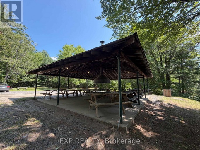 740 POPLAR CRES - 1047 BONNIE LAKE CAMP ROAD, Bracebridge (Macaulay), Ontario, P1L1W9