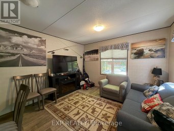 740 POPLAR CRES - 1047 BONNIE LAKE CAMP ROAD Bracebridge (Macaulay) Ontario photo 5