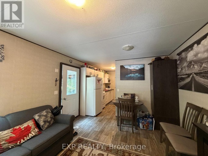 740 POPLAR CRES - 1047 BONNIE LAKE CAMP ROAD, Bracebridge (Macaulay), Ontario, P1L1W9