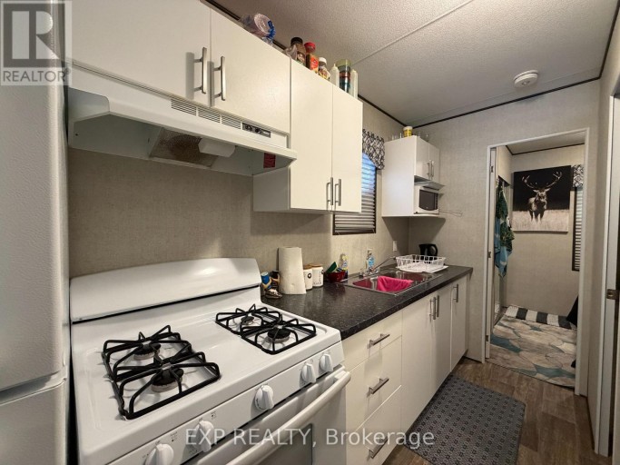 740 POPLAR CRES - 1047 BONNIE LAKE CAMP ROAD, Bracebridge (Macaulay), Ontario, P1L1W9